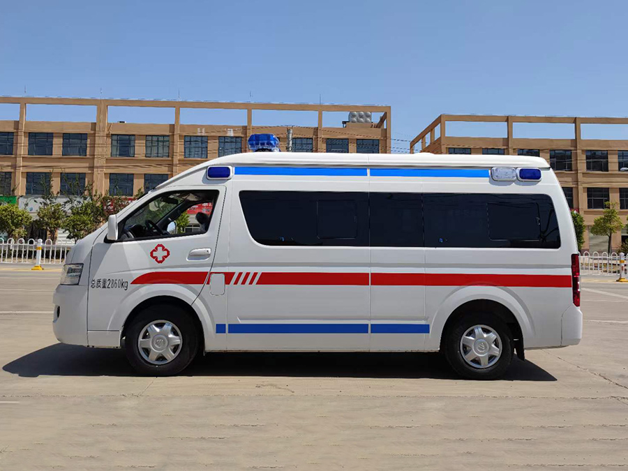 福田風(fēng)景G9救護(hù)車